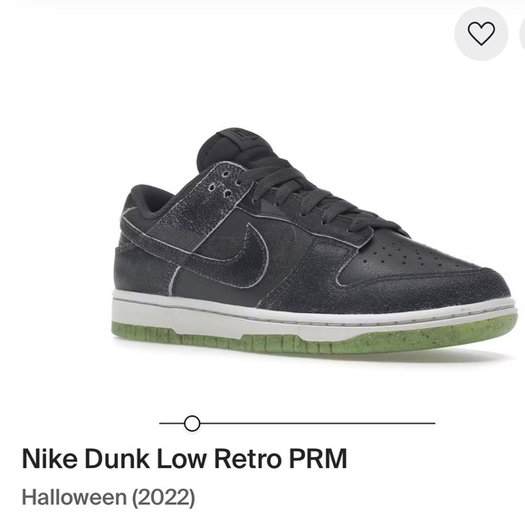 Nike Black and Green Dunk Low Sneakers - Picture 1 of 6